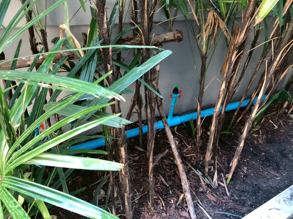 โครงการนำน้ำเสียที่ผ่านกระบวนการบำบัดกลับมาใช้ประโยชน์เพื่อรดน้ำต้นไม้ (Recycle)