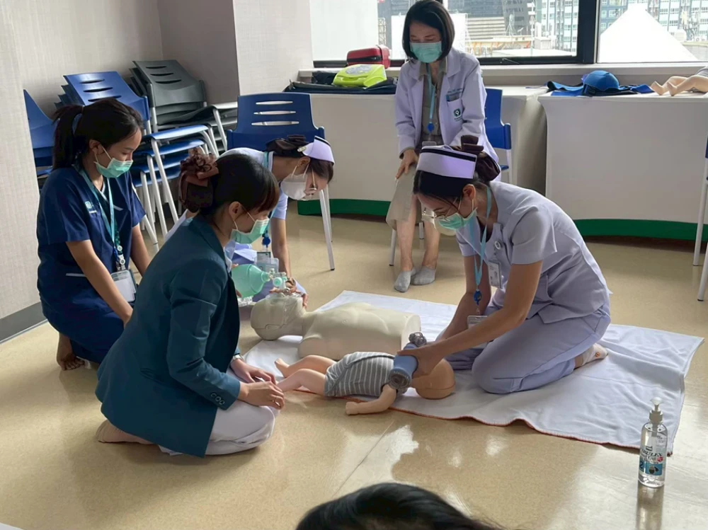 การอบรมหลักสูตรมาตรฐานการกู้ชีพ